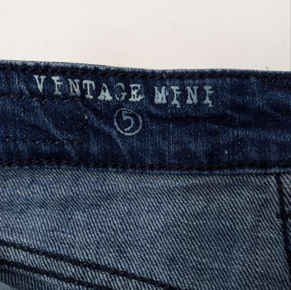 Woman's Vans Distressed Denim Cutoff Jean Shorts Size 5 - Picture 4 of 7